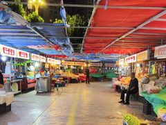 -乌恰市场(彩虹商场店)