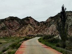 -冰沟丹霞旅游景区