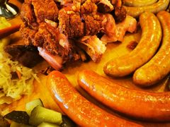 超级大肉盘-普兰达德国餐厅·德式脆皮烤猪肘·自酿啤酒(观唐店)