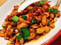 酱椒炒鸡-胡子大厨·超级小炒肉(晶耀前滩店)