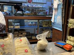 -白玉兰食品(汇联商厦店)
