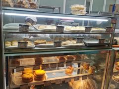面包甜点陈列柜-白玉兰食品(甜云店)