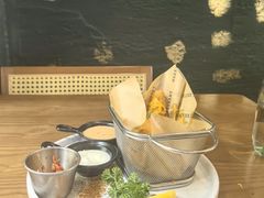 -Mark&Mars Restaurant