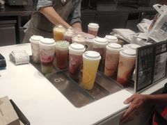 -喜茶(杭州滨江宝龙店)