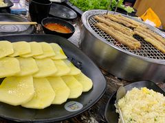 -啊美丽炭火烤肉(滑翔一店)