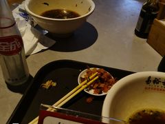 -易裕和·长沙米粉(吉尼斯获奖竹塘西路店)