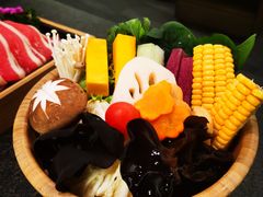 -湊湊火锅·茶憩(打浦桥日月光店)