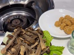 -乡土特色.冷锅鱼.牦牛肉汤锅