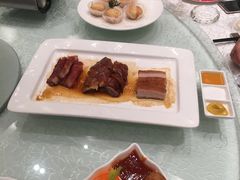 烧腊三拼-亢龙太子酒轩(东湖店)
