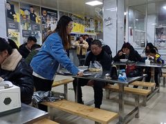 大堂-汪家馄饨(集庆路店)