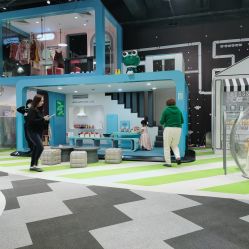 -MINI MARS KIDS CLUB亲子家庭中心(长宁天山店)