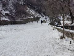 -抱龙峪