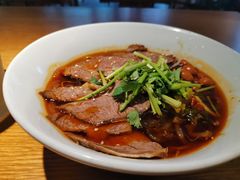 牛腱子泡椒酸辣粉-村外有星光小食铺(长嘉汇店)