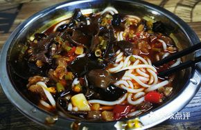Black Mushroom and Beef tendon Noodles