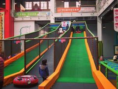 -蒙特利亲子乐园