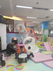 -孩子王童乐园(芜湖万达店)