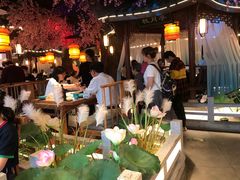 -荷塘秋月·本帮江浙菜(国权路店)