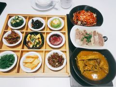 九宫格玲珑前菜-新仙清汤牛腩(铜锣湾店)