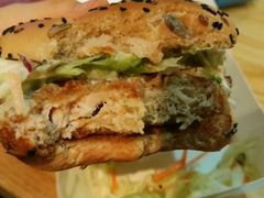 美洲风味三文鱼汉堡-麦当劳(杭州西湖银泰百货店)