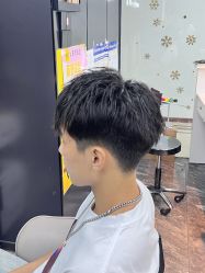 -藤野造型·专业烫染店