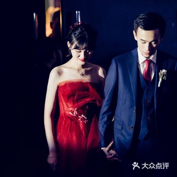 爱一个人藏不住，眼睛会出卖你