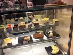 面包甜点陈列柜-双风车咖啡馆 Twin Windmills(六道口店)