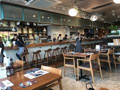 -ROAST coffee & eatery