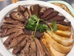 -潮界(LU·ONE凯德晶萃广场店)