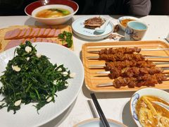 凉拌灰灰菜-燕郊烧鸽子(酷车小镇店)