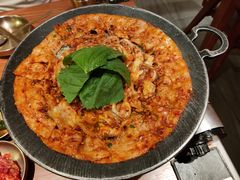 铁板章鱼五花肉-春熙台韩国料理·章鱼肥牛(西丽店)