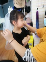 -咔咔儿童摄影馆