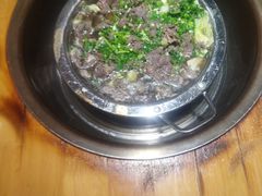 -大众跷脚牛肉馆·非遗传承单位(峨眉山店)