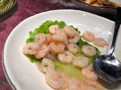 虾仁蟹黄拼盘汤包-外滩往事民国上海菜(黄浦店)
