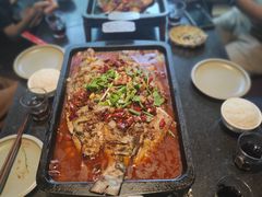 -俏巴妹烤鱼香锅(奥体店)