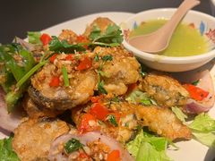 -大头虾越式风味餐厅(光明广场店)