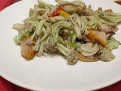 鲜鱼露炒菜花-御彩酒家(东风东路店)