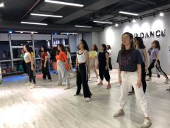 -STAR舞蹈工作室