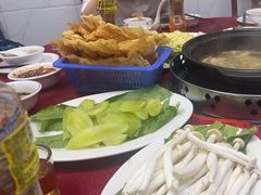 -花苑美食横琴生蚝火锅(拱北粤华路店)