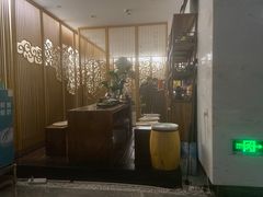 -新盈光·云会所(百丈东路店)