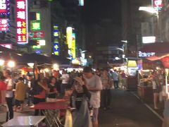 -六合夜市