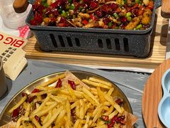 -肥肥虾庄·金牌油焖大虾(杨园滨江时代walk店)