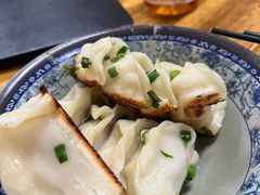 鲜肉煎饺-无名氏宵夜小摊(祝家三姐妹馄饨店)