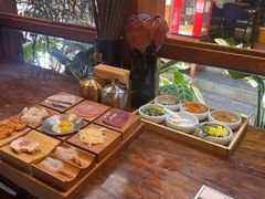 -银米·云南传统过桥米线(双廊黑金冠店)