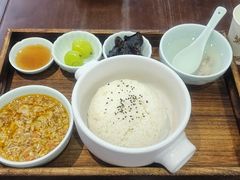 -蟹上黄·蟹黄面·江南糖水(人民广场店)