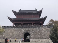 -巴陵广场