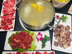 -牛事制造局牛肉火锅(莲岳路店)