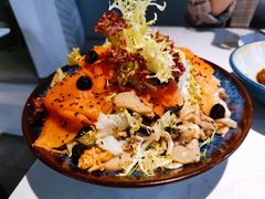 烟熏三文鱼杂菌沙拉-BE BRIGHT KITCHEN(正佳广场店)