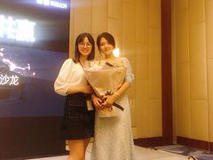 -上海龙之梦万丽酒店