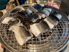-草家酱蟹炭火烤肉店(珲春南路一店)