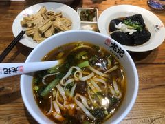 -湘人龙记老长沙米粉(鸟巢店)